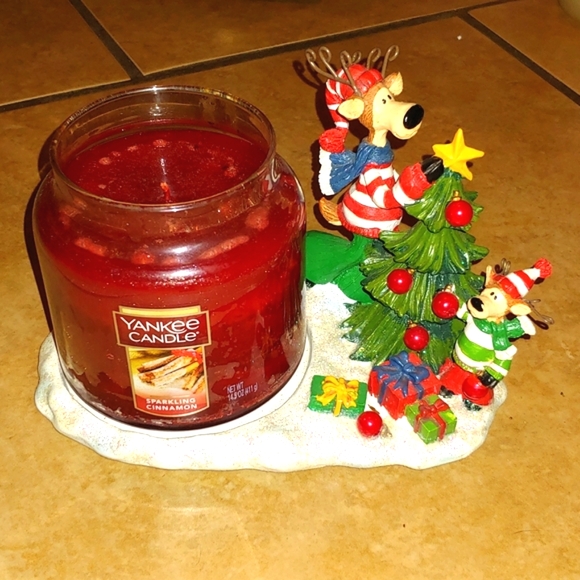 YANKEE CANDLE * REINDEER CANDLE HOLDER + 14.5oz MEDIUM SPARKLING CINNAMON CANDLE - Picture 2 of 4